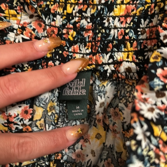 Wild Fable, brand new. Black with flowers. Stretchy waist. - Picture 3 of 4